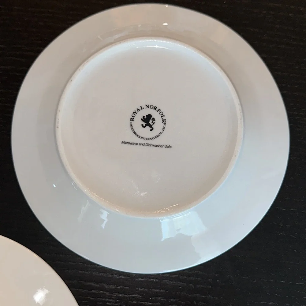Royal Norfolk Lemon Dinner Plates